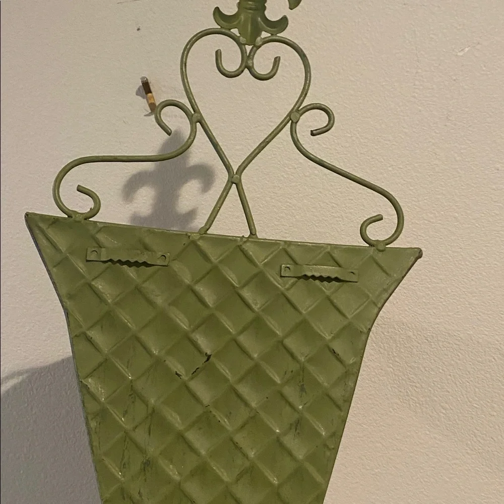 Source Unknown attractive green